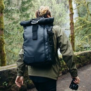 WANDRD PRVKE 21L Camera Bag w Photography Bundle